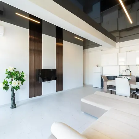 Diana's Mamaia Nord Apartment *